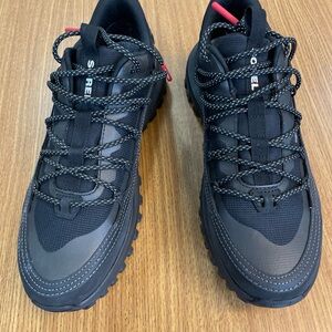 Sorel Men's Black Athletic Shoes NWOB